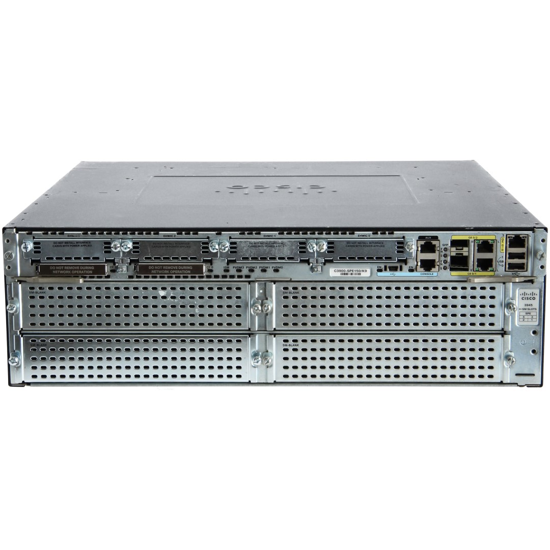 Cisco 3945 ISR con 3 puertos GE integrados, C3900-SPE150/K9, 4 ranuras para EHWIC, 4 ranuras para DSP, 1 ranura para ISM, 4 ranuras para SM, 256 MB de memoria Compact Flash predeterminada, 1 GB de memoria DRAM predeterminada, IP Base